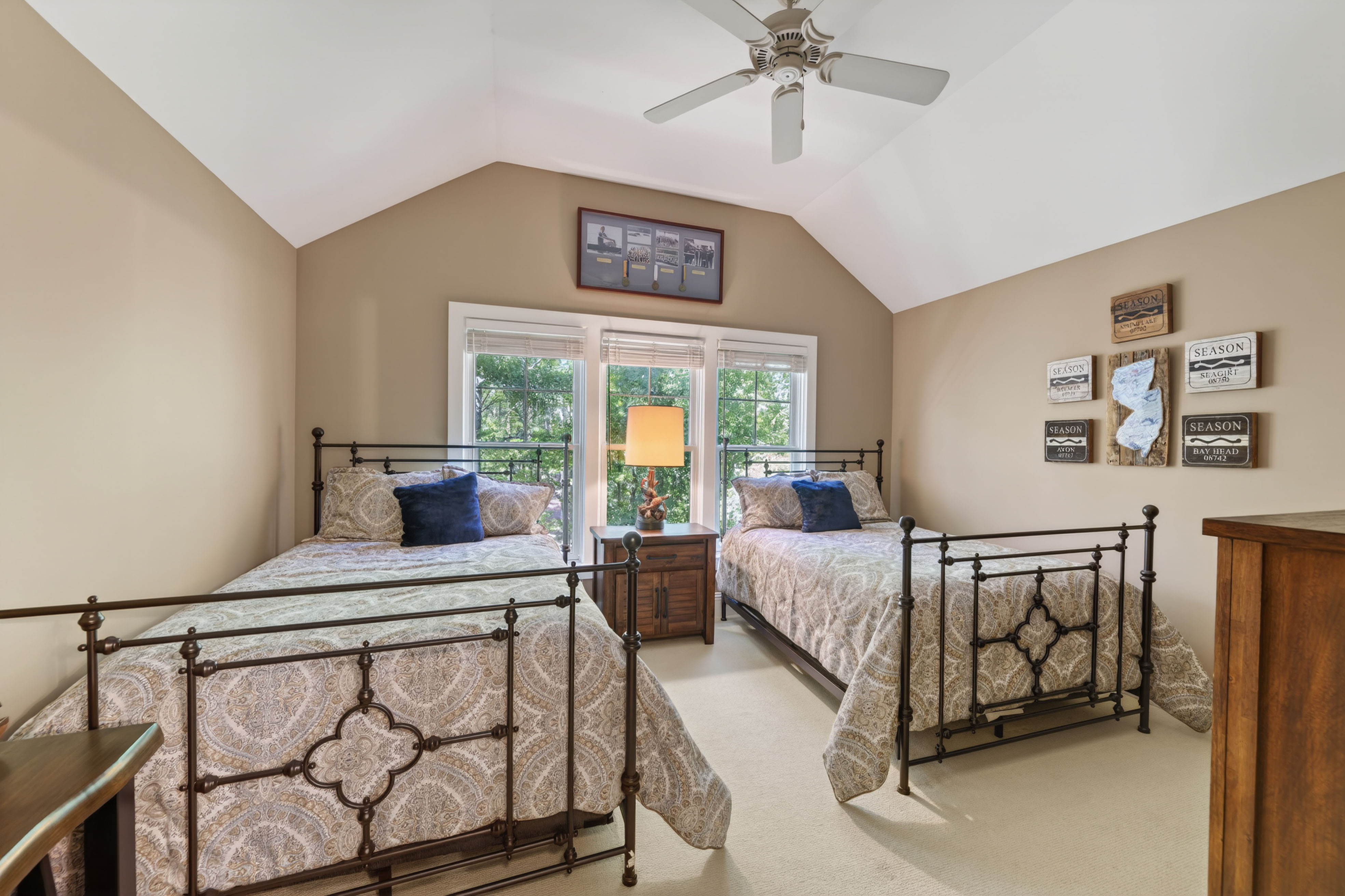1040E Tailwater image 28